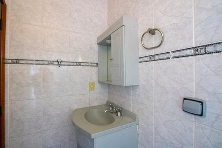 Casa à venda com 135m², 3 quartos e 3 vagas Casa à venda com 135m², 3 quartos e 3 vagasBanheiro do quarto 1