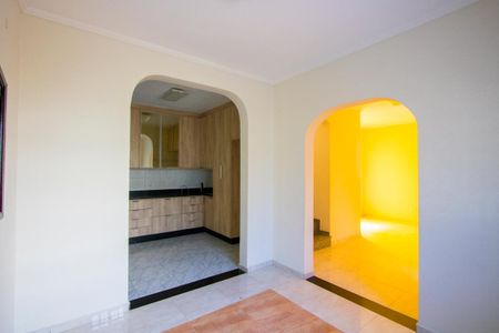 Casa à venda com 135m², 3 quartos e 3 vagas Casa à venda com 135m², 3 quartos e 3 vagasCopa