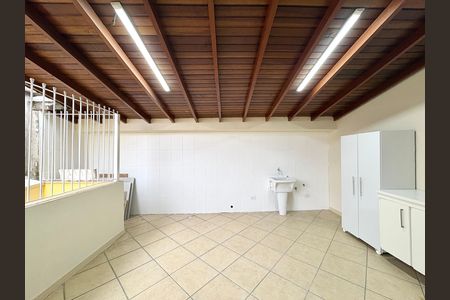 Casa para alugar com 115m², 2 quartos e 1 vaga