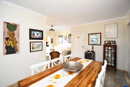 Apartamento à venda com 97m², 3 quartos e 2 vagas Apartamento à venda com 97m², 3 quartos e 2 vagasSala de jantar