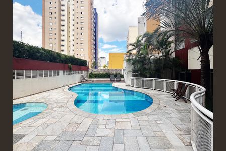Apartamento à venda com 97m², 3 quartos e 2 vagas Apartamento à venda com 97m², 3 quartos e 2 vagaspiscina