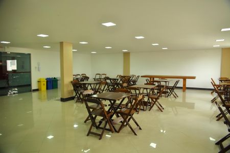 Apartamento para alugar com 55m², 2 quartos e 1 vagaÁrea comum - Salão de festas