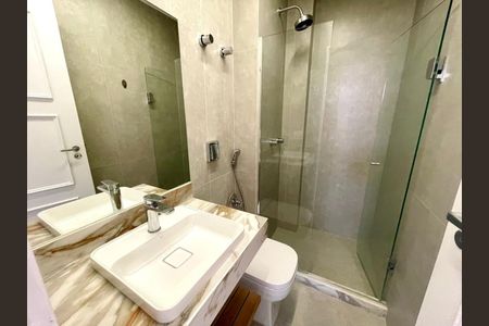 Apartamento à venda com 83m², 2 quartos e 1 vaga