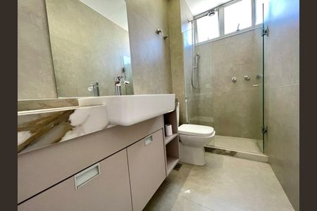 Apartamento à venda com 83m², 2 quartos e 1 vaga