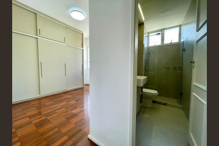 Apartamento à venda com 83m², 2 quartos e 1 vaga