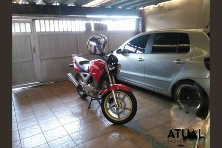 Casa à venda com 3 quartos, 185m² em Vila Imperio, São Paulo