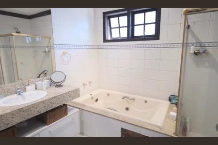 Casa à venda com 4 quartos, 263m² em Vargem Grande, Rio de Janeiro