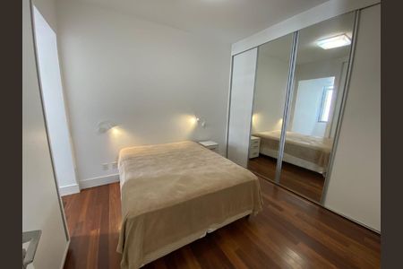 Apartamento à venda com 192m², 4 quartos e 1 vaga