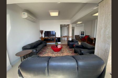 Apartamento à venda com 192m², 4 quartos e 1 vaga