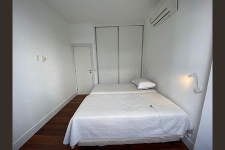 Apartamento à venda com 192m², 4 quartos e 1 vaga