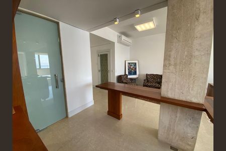 Apartamento à venda com 192m², 4 quartos e 1 vaga