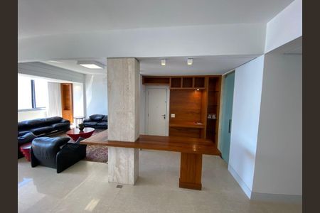 Apartamento à venda com 192m², 4 quartos e 1 vaga