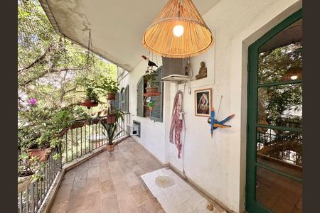 Apartamento à venda com 79m², 2 quartos e 1 vaga