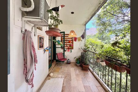 Apartamento à venda com 79m², 2 quartos e 1 vaga