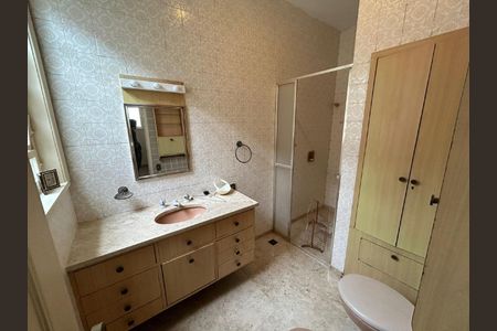 Casa à venda com 333m², 4 quartos e 1 vaga