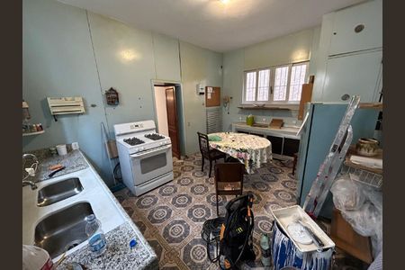 Casa à venda com 333m², 4 quartos e 1 vaga