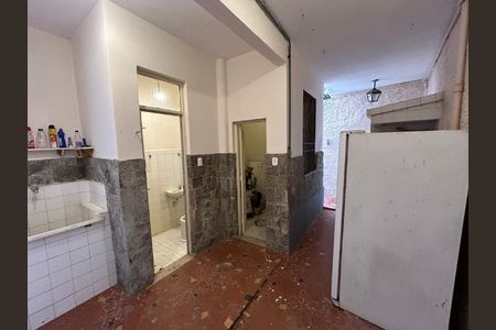 Casa à venda com 333m², 4 quartos e 1 vaga