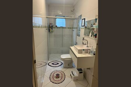Banheiro de casa à venda com 2 quartos, 185m² em Vila Ponte Rasa, São Paulo