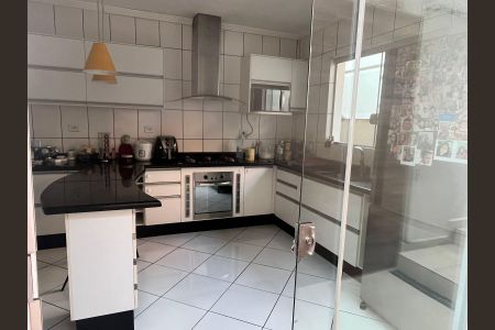 Cozinha de casa à venda com 2 quartos, 185m² em Vila Ponte Rasa, São Paulo