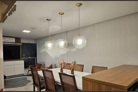 Apartamento à venda com 4 quartos, 134m² em Vila Anastácio, São Paulo