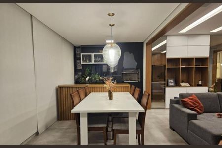 Apartamento à venda com 4 quartos, 134m² em Vila Anastácio, São Paulo
