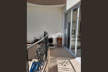 Casa de condomínio à venda com 320m², 3 quartos e 4 vagas