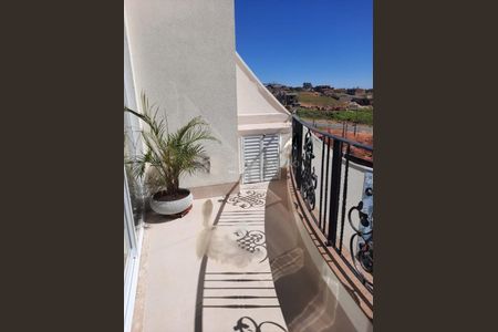 Casa de condomínio à venda com 320m², 3 quartos e 4 vagas