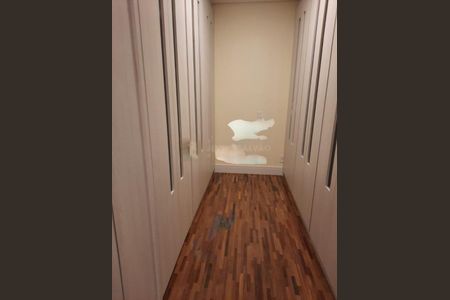 Casa de condomínio à venda com 320m², 3 quartos e 4 vagas