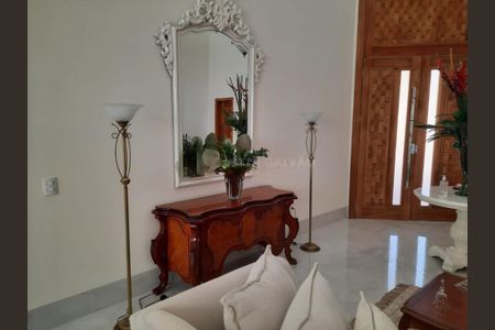 Casa de condomínio à venda com 320m², 3 quartos e 4 vagas