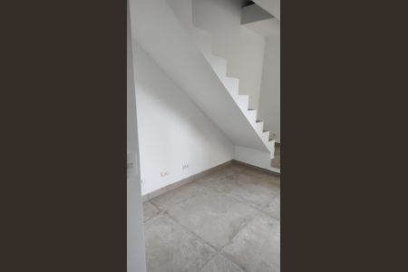 Apartamento à venda com 82m², 2 quartos e 1 vaga Apartamento à venda com 82m², 2 quartos e 1 vagaSala
