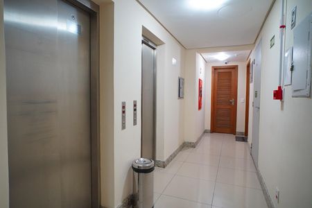 Apartamento para alugar com 75m², 2 quartos e 2 vagasHall de entrada