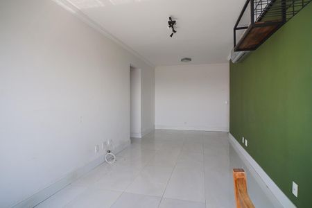 Apartamento para alugar com 75m², 2 quartos e 2 vagasSala