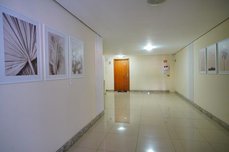 Apartamento para alugar com 75m², 2 quartos e 2 vagasHall de entrada