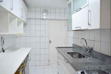 Apartamento à venda com 72m², 2 quartos e 1 vagaCozinha