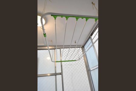 Apartamento à venda com 72m², 2 quartos e 1 vagaÁrea de Serviço