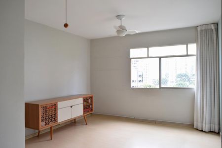 Apartamento à venda com 72m², 2 quartos e 1 vagaSala