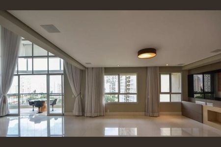 Apartamento à venda com 230m², 3 quartos e 3 vagas