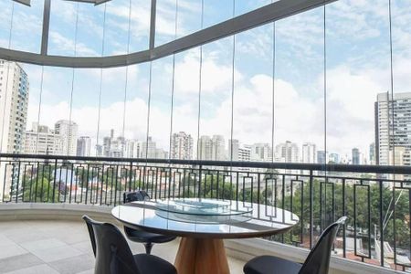 Apartamento à venda com 230m², 3 quartos e 3 vagas