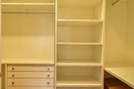 Apartamento à venda com 230m², 3 quartos e 3 vagas