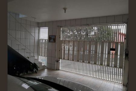 Casa à venda com 314m², 2 quartos e 4 vagas