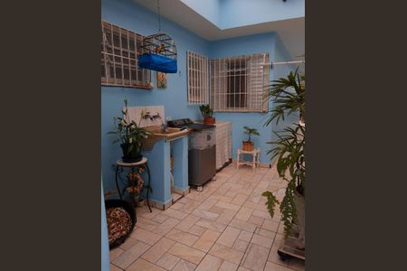 Casa à venda com 314m², 2 quartos e 4 vagas