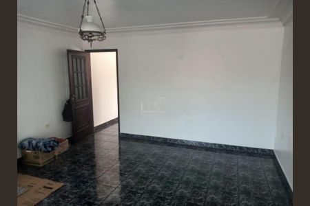 Casa à venda com 314m², 2 quartos e 4 vagas