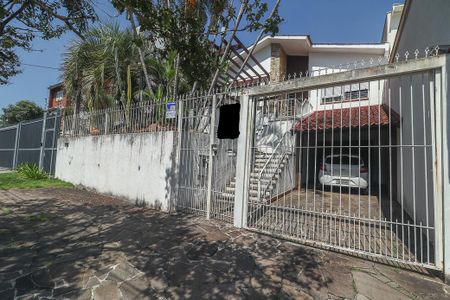 Casa à venda com 223m², 4 quartos e 3 vagasFachada