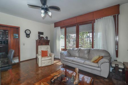 Casa à venda com 223m², 4 quartos e 3 vagasSala
