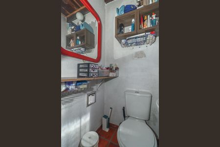 Casa à venda com 223m², 4 quartos e 3 vagasBanheiro da Suíte Fundos