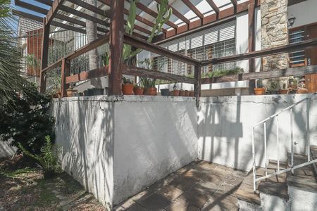 Casa à venda com 223m², 4 quartos e 3 vagasFachada