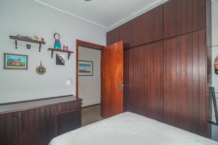 Casa à venda com 223m², 4 quartos e 3 vagasQuarto 2