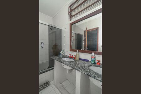 Casa à venda com 223m², 4 quartos e 3 vagasBanheiro da Suíte