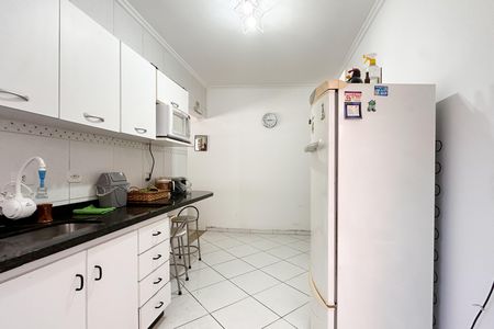 Casa à venda com 200m², 4 quartos e 2 vagas Casa à venda com 200m², 4 quartos e 2 vagasCozinha