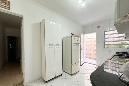 Casa à venda com 200m², 4 quartos e 2 vagas Casa à venda com 200m², 4 quartos e 2 vagasCozinha